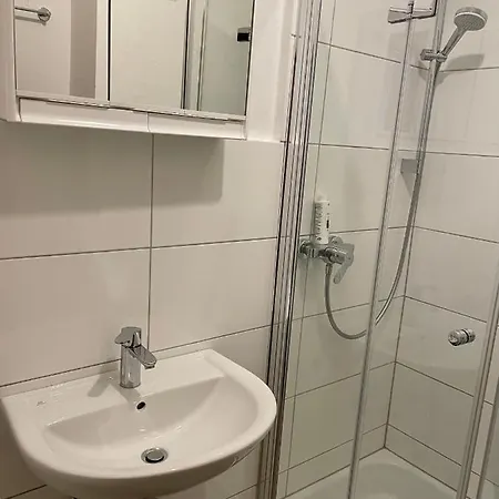 Duisburg-3-bett Monteurwohnung/ferienwohnung *