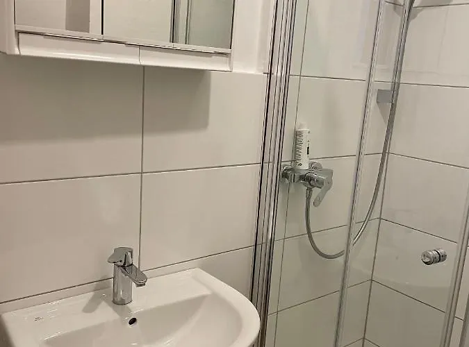 Duisburg-3-bett Monteurwohnung/ferienwohnung *